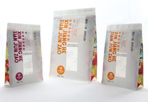 Ploché spodní sáčky s bočními plochami pro matice